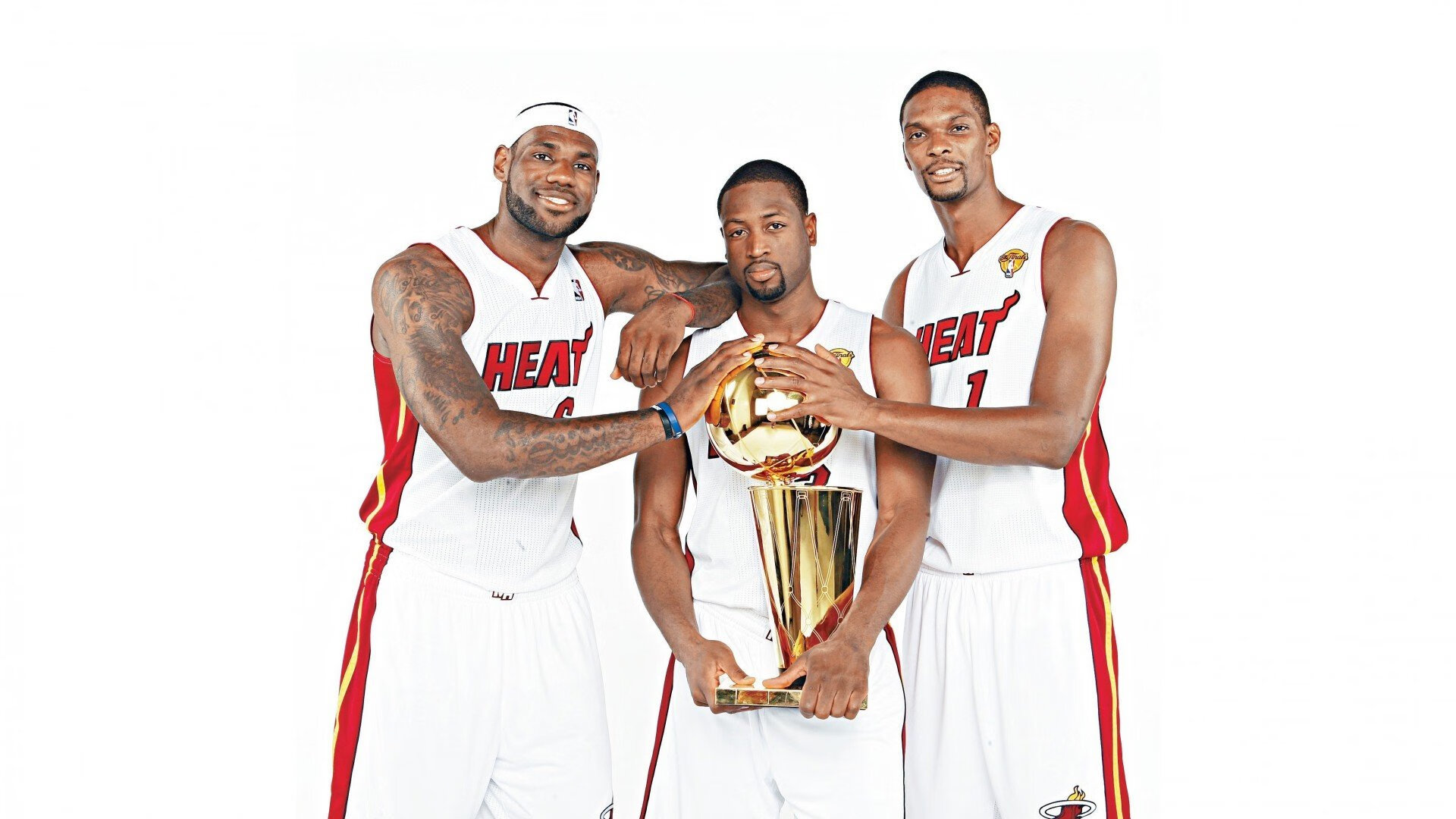 塞尔维亚国家队豪取三分，壮志凌云，塞尔维亚男子足球国家队