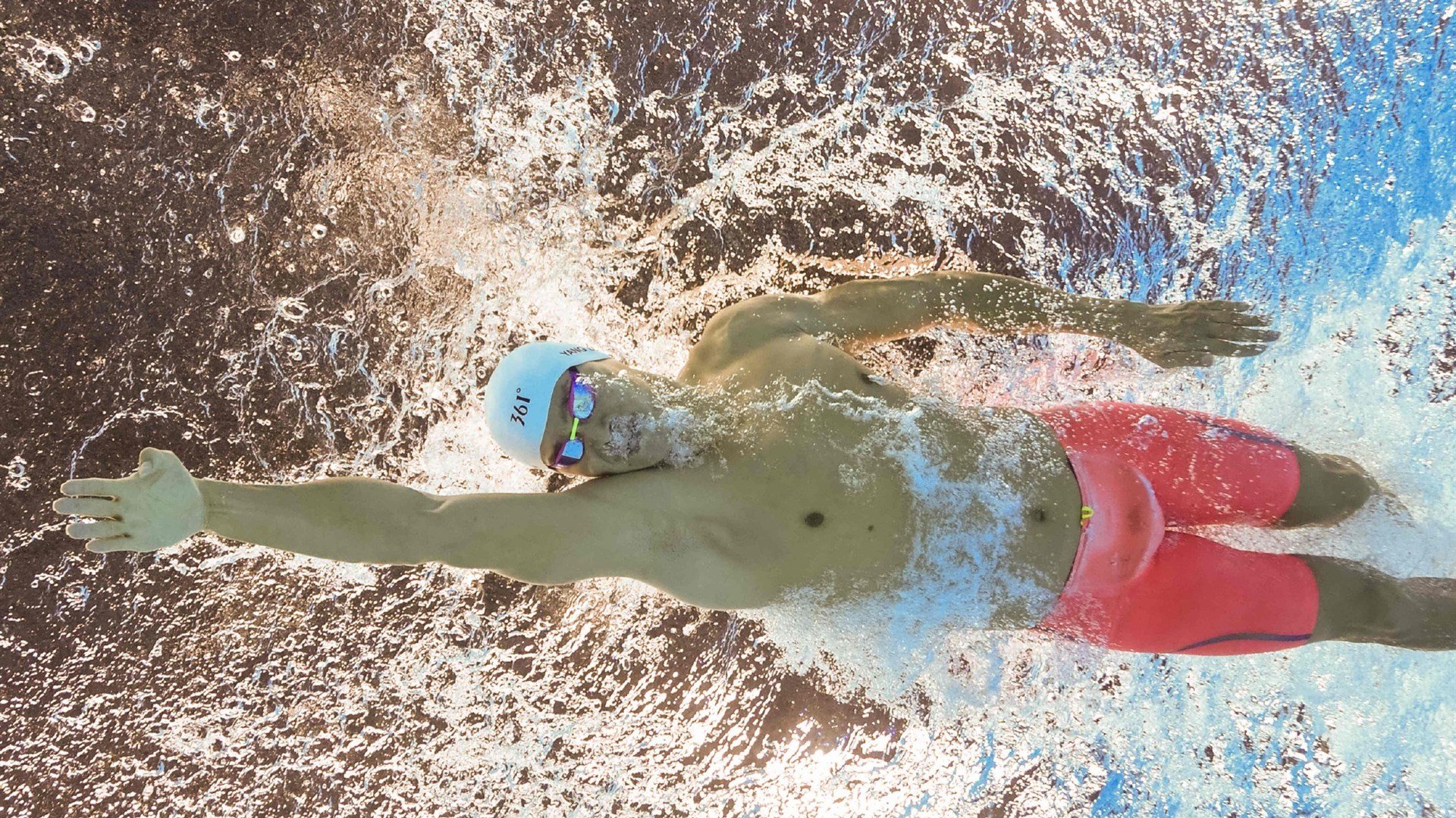 德国男子射击选手在25米快速射击比赛中获得铜牌，德国第一射手